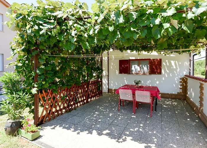 Apartment Mit- Mir