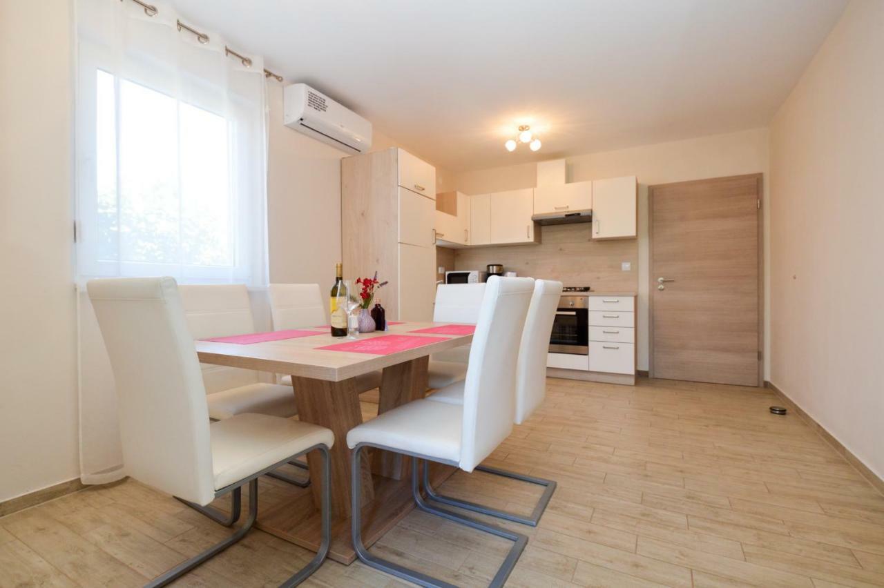 Mit- Mir Appartement *